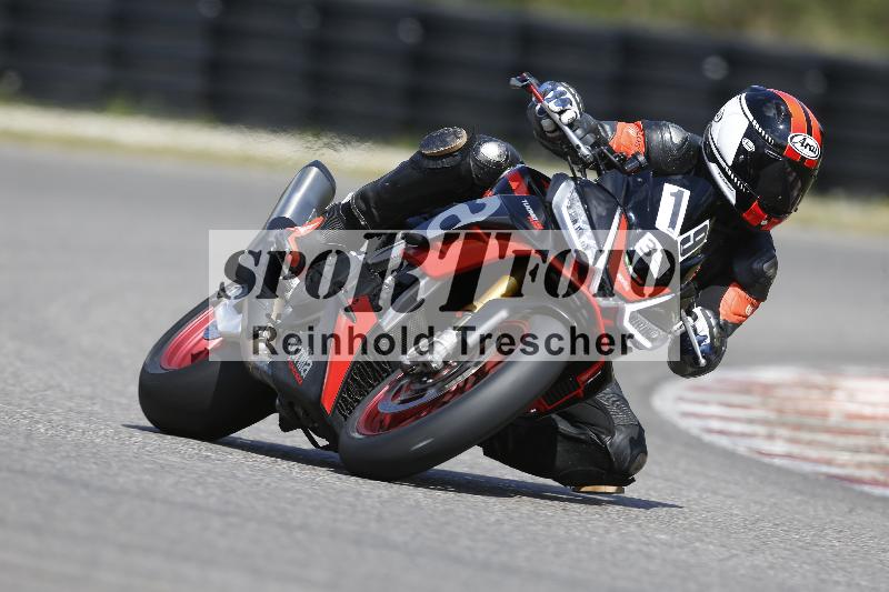 Archiv-2025/05 14.04.2025 Plüss Moto Sport ADR/Freies Fahren/19